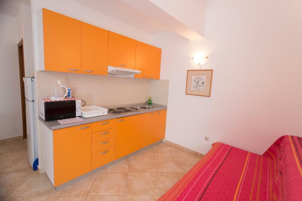 Apartments Gandalj Локва-Рогозница Экстерьер фото